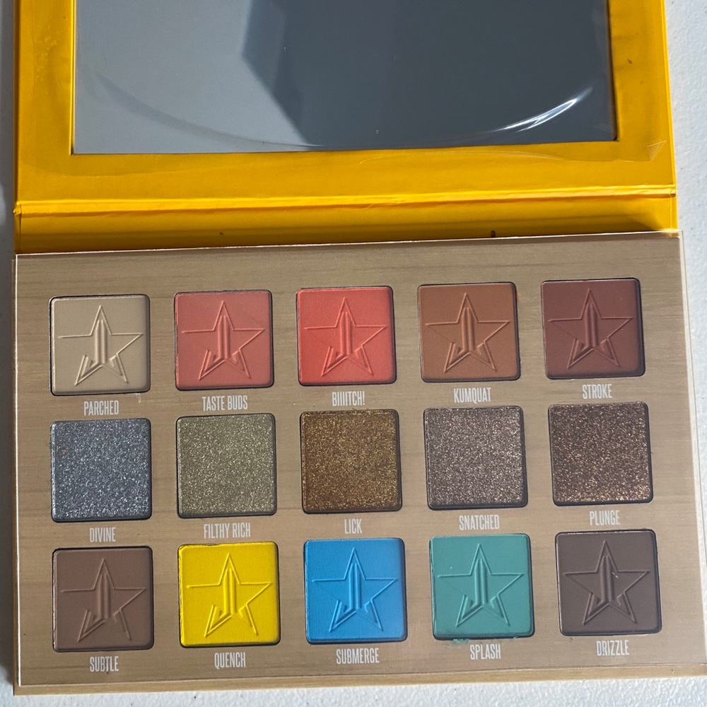 Jeffree Star Thirsty Eyeshadow Pallet